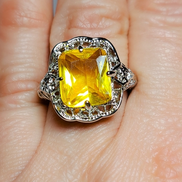 🎀925 Princess Cut Classin Citrine Ring - Picture 11 of 12